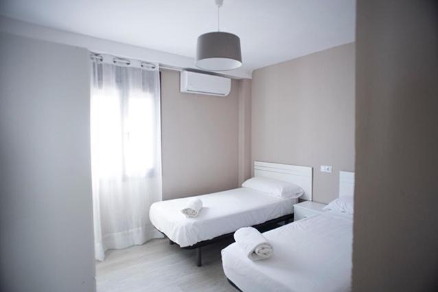 Apartamento Jardines De Cuenca รอนดา ภายนอก รูปภาพ